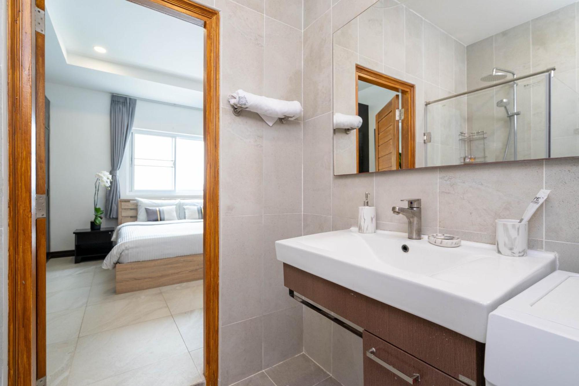 Apartment 1 Bedroom In Naiharn T Ban Saiyuan Екстер'єр фото