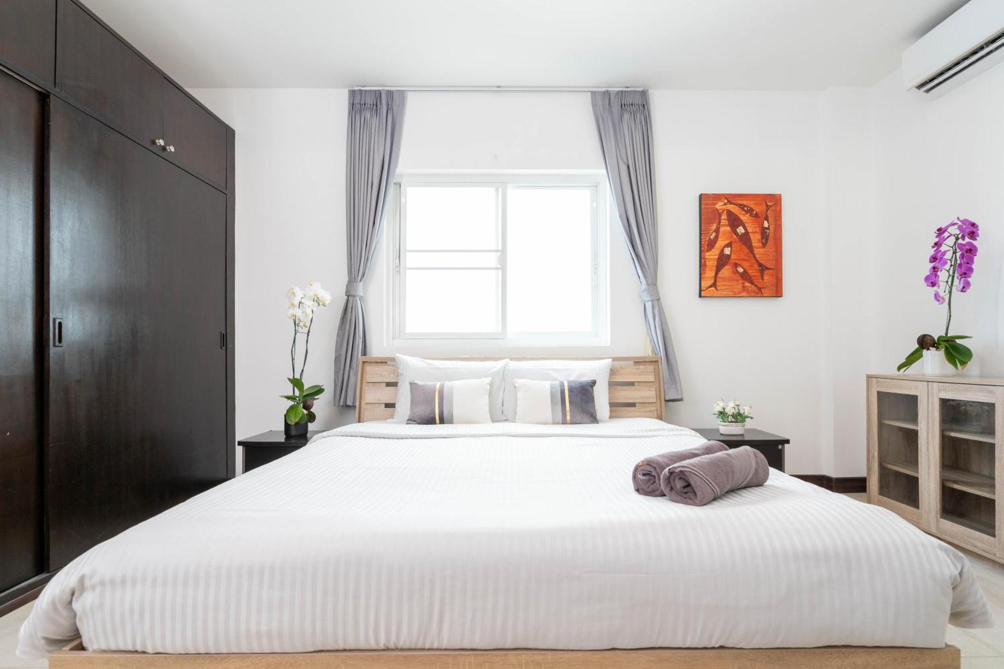 Apartment 1 Bedroom In Naiharn T Ban Saiyuan Екстер'єр фото